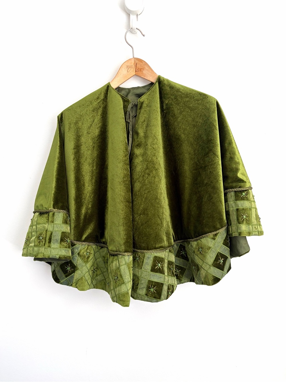 Vintage Green Velvet Beaded Cape - Ren Fair Fairycore Whimsigoth